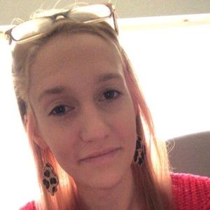 Meet your Posher, Karlie